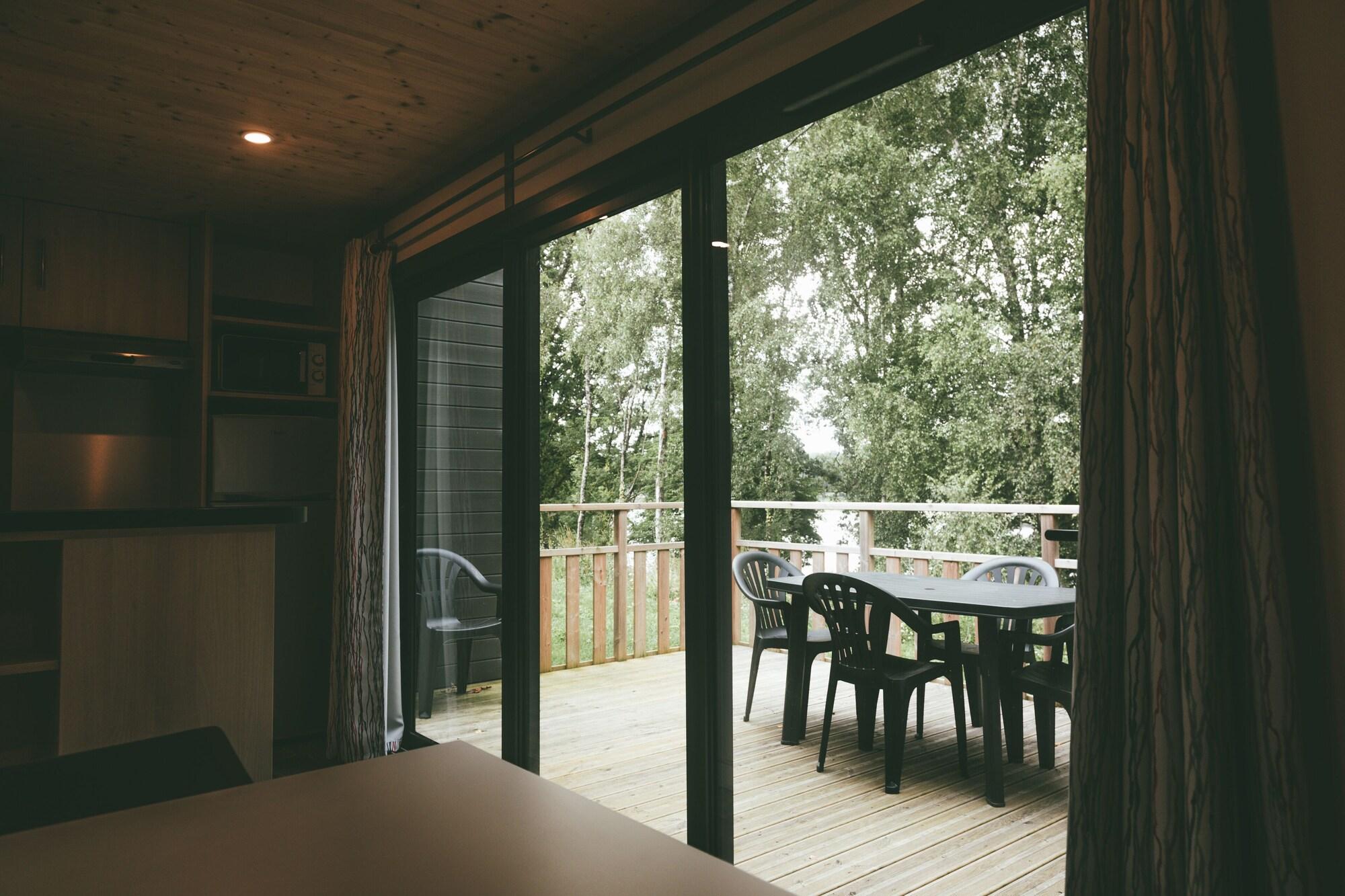Terres De France - Le Domaine Du Moulin Neuf Hotel Рошфор-ан-Тер Екстериор снимка