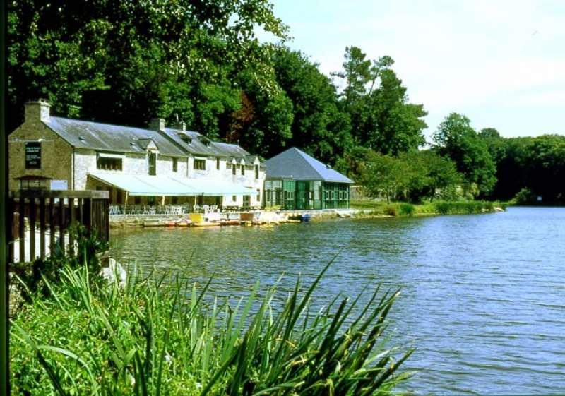 Terres De France - Le Domaine Du Moulin Neuf Hotel Рошфор-ан-Тер Екстериор снимка